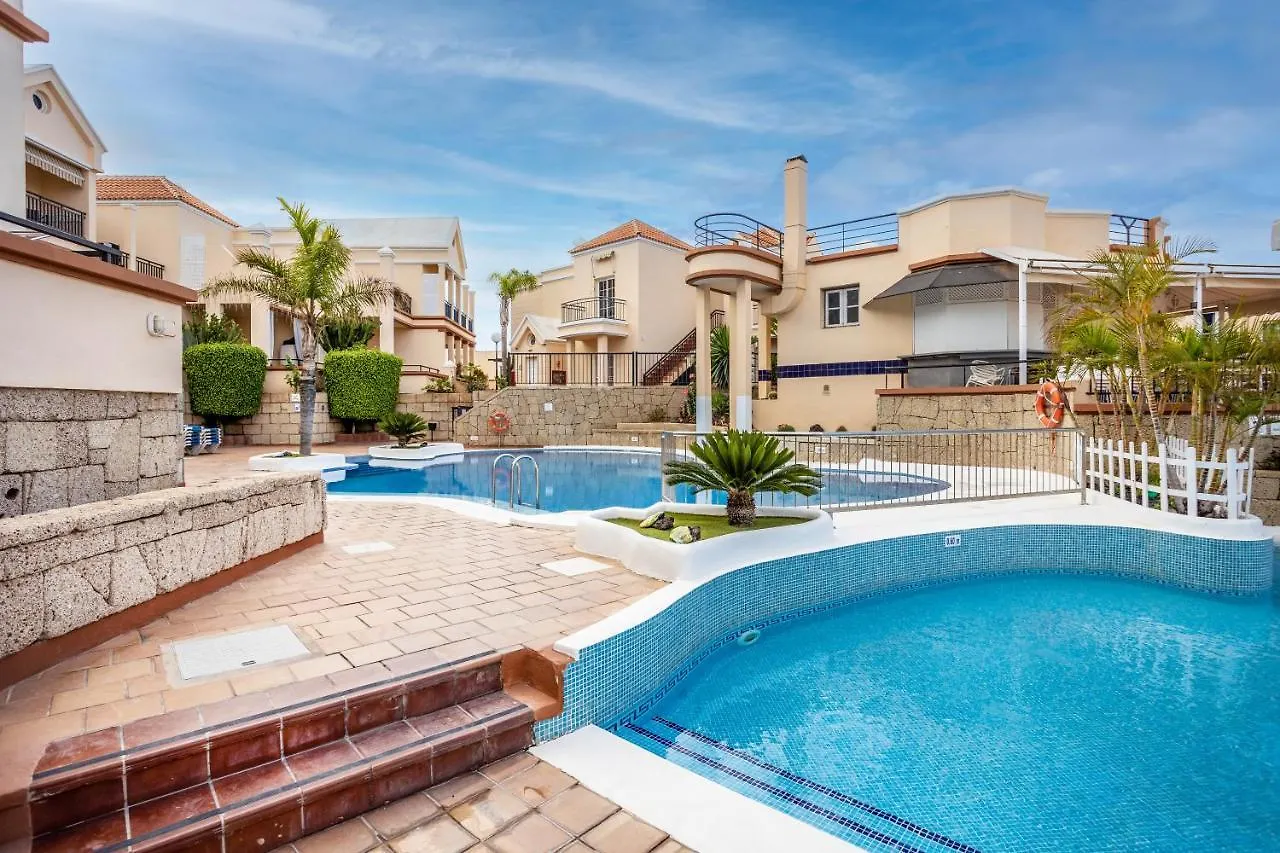 شقة أذيخي  في Yucca Park Apartamento, A 100Mts De La Playa إسبانيا